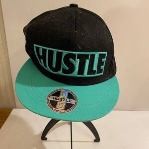 Hustle Snap Back Hat O/S (KW)